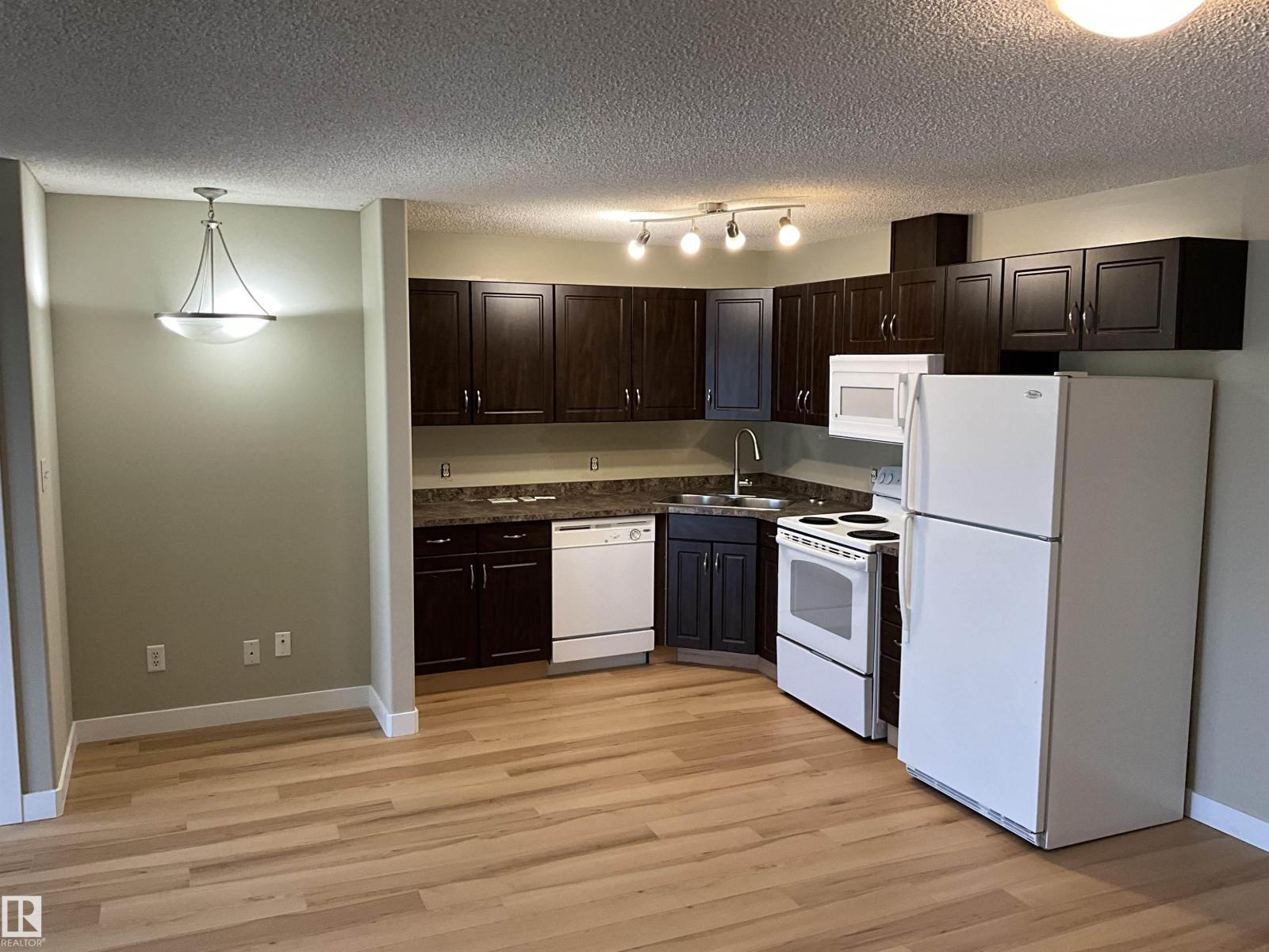 #408 309 Clareview Station DR NW NW - 23