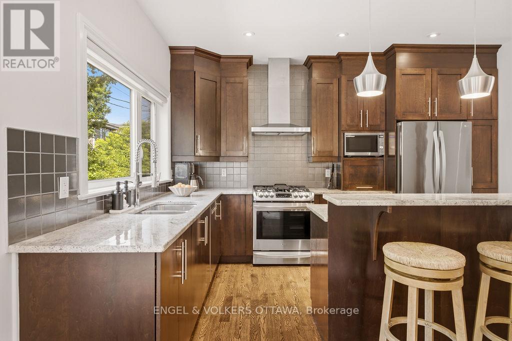 3 Bed, 4 Bath House for Rent in Ottawa – 270 ROYAL AVENUE, Ottawa – MLS# X13498200 - Image 14