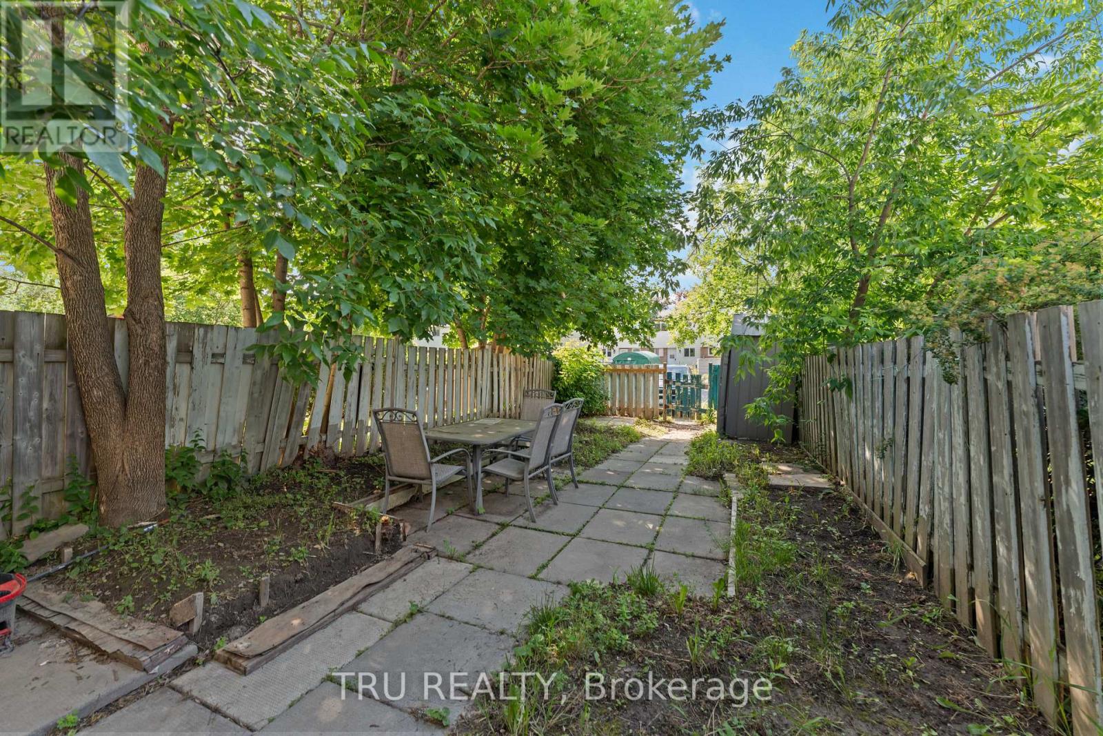 3 Bed, 2 Bath House for Sale in Ottawa – 950 MEADOWLANDS DRIVE, Ottawa – MLS# X13498228 - Image 28