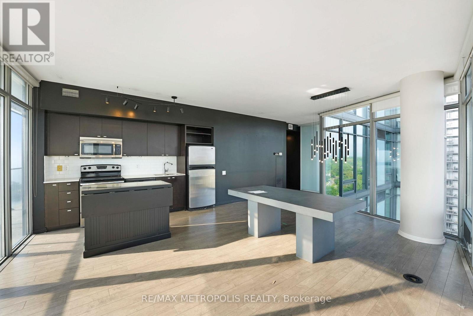 #1414 103 THE QUEENSWAY AVENUE - Image 11