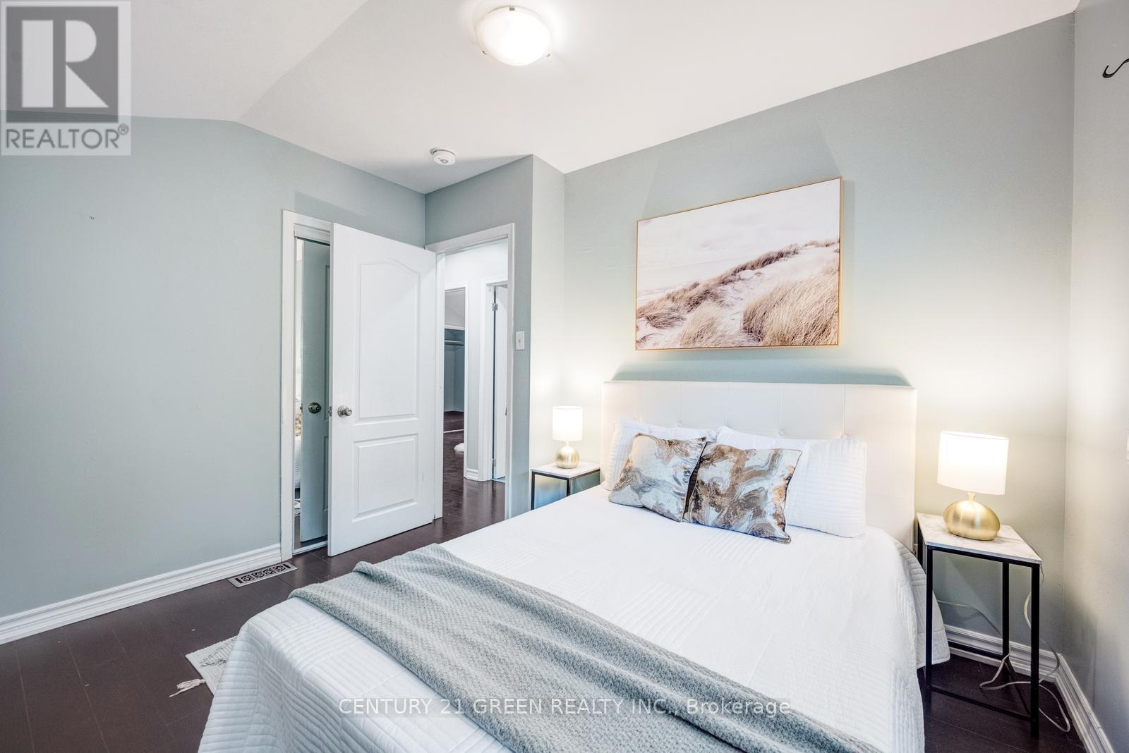 11 BURGBY AVENUE - 26