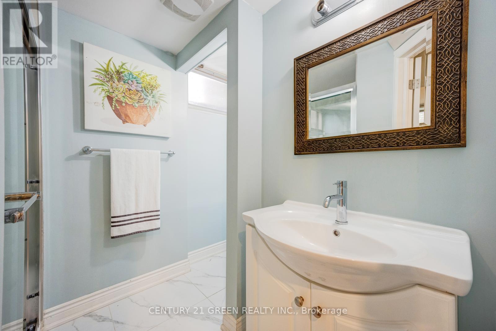 11 BURGBY AVENUE - 42