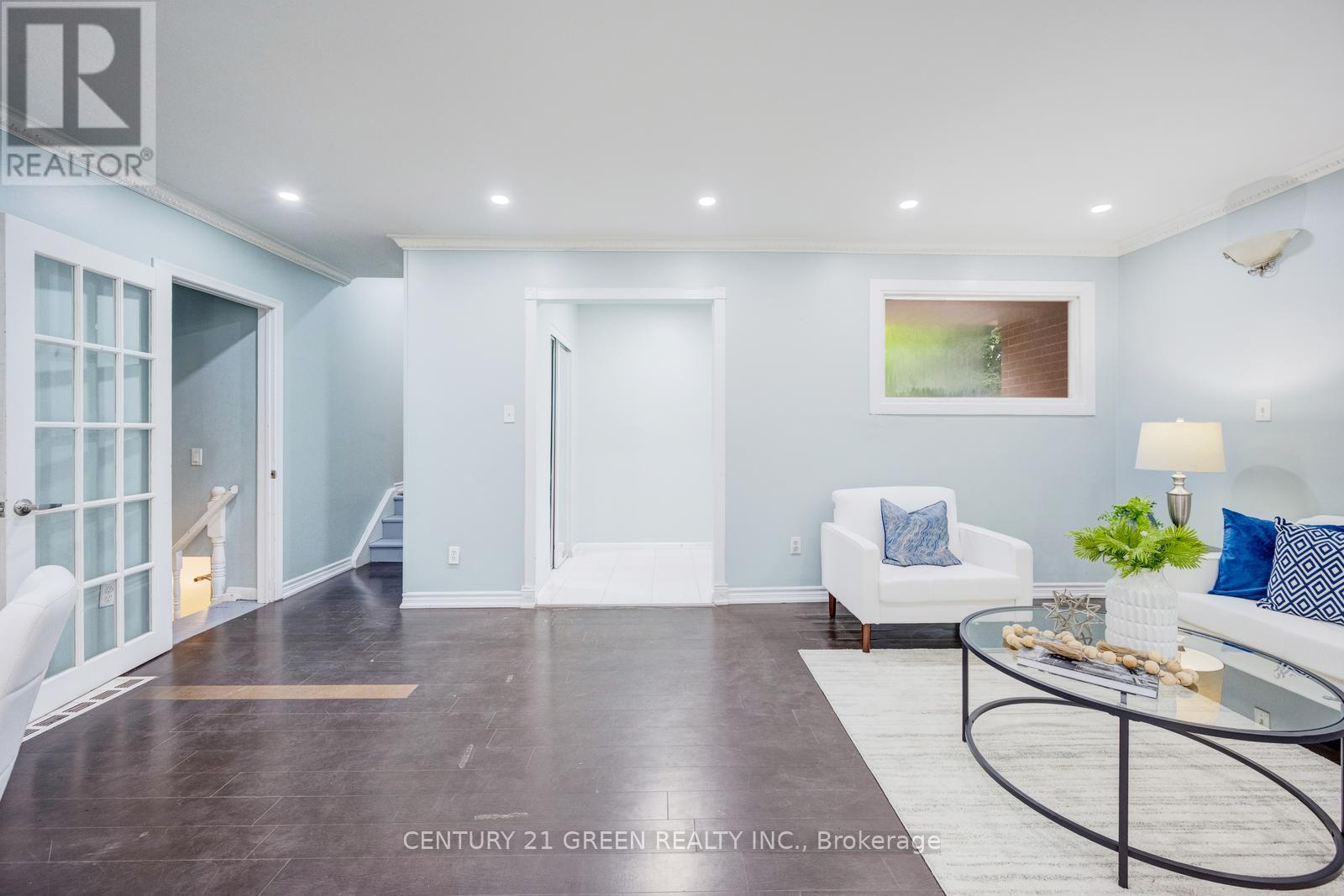 11 BURGBY AVENUE - 5