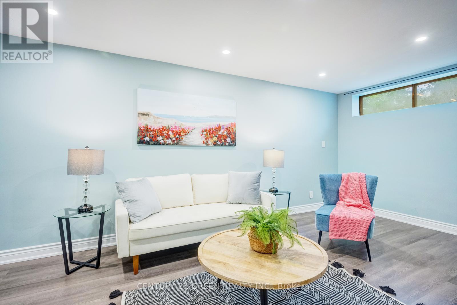 11 BURGBY AVENUE - 36