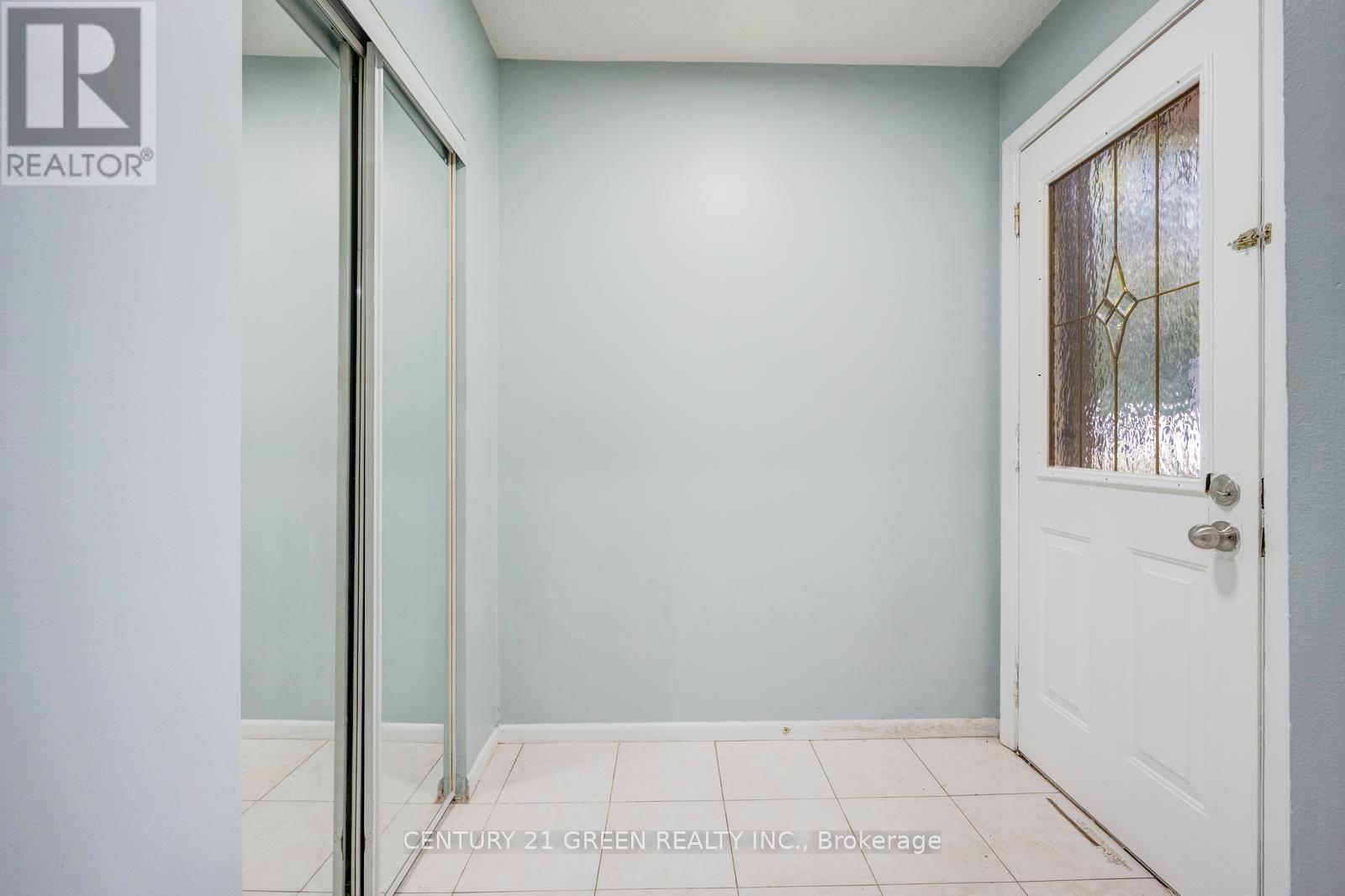 11 BURGBY AVENUE - 4