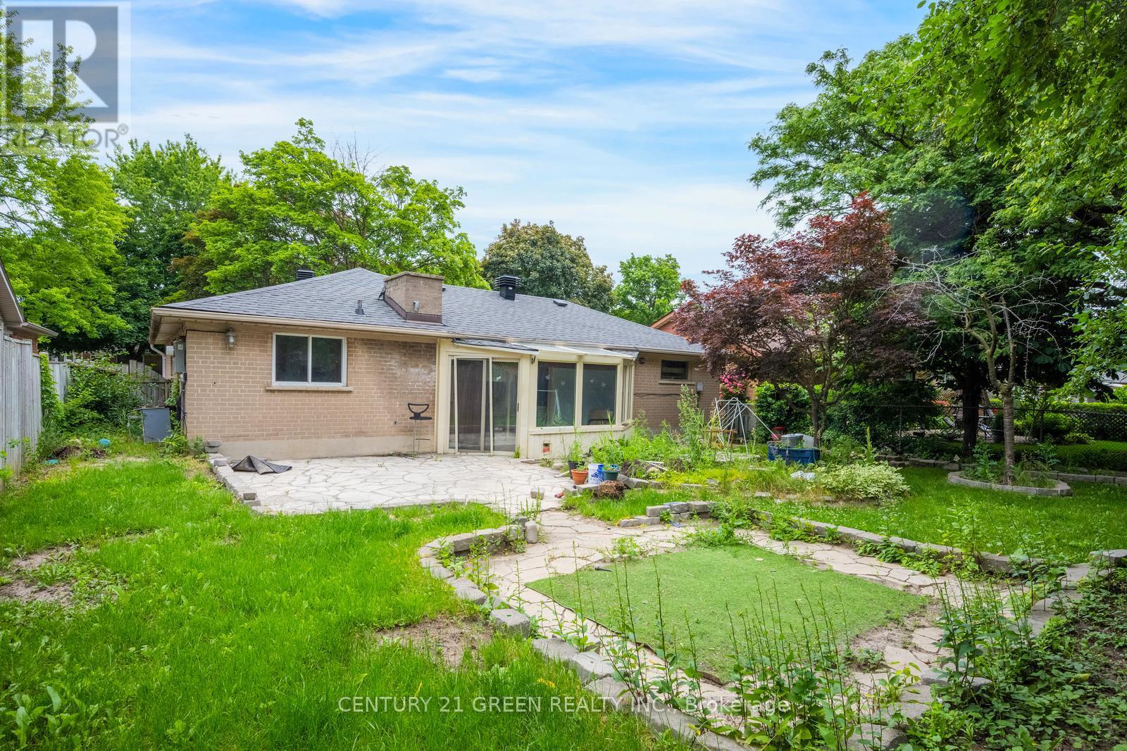11 BURGBY AVENUE - 50