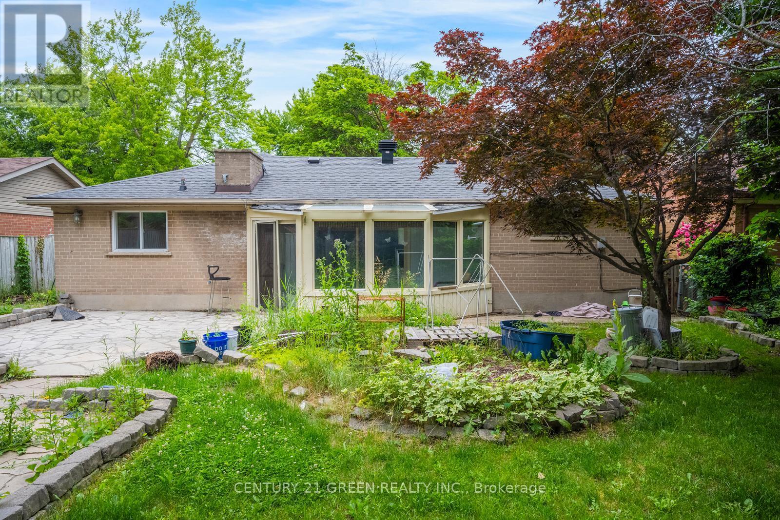 11 BURGBY AVENUE - 49