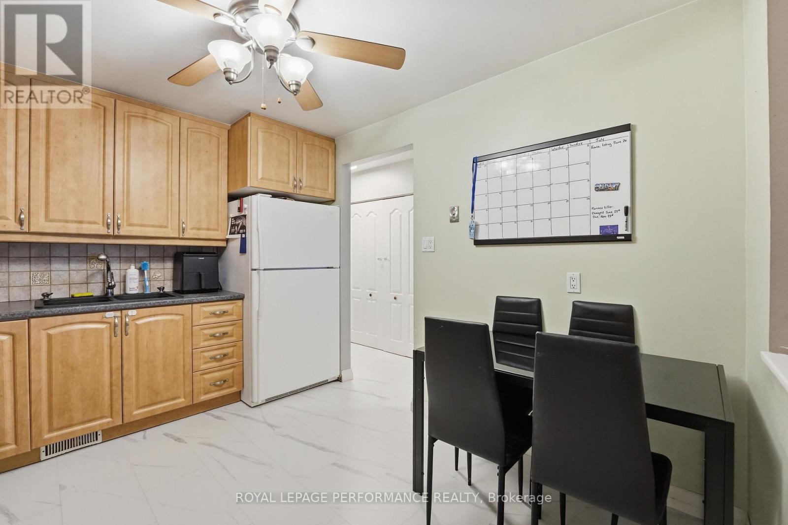 3 Bed, 2 Bath House for Sale in Ottawa – 2208 ORIENT PARK DRIVE, Ottawa – MLS# X13497994 - Image 8