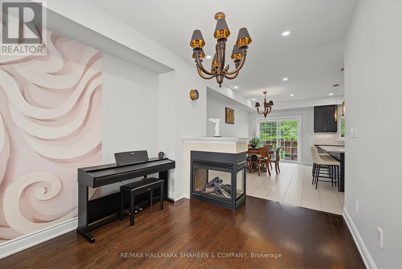 211 APPLETON COURT - 13
