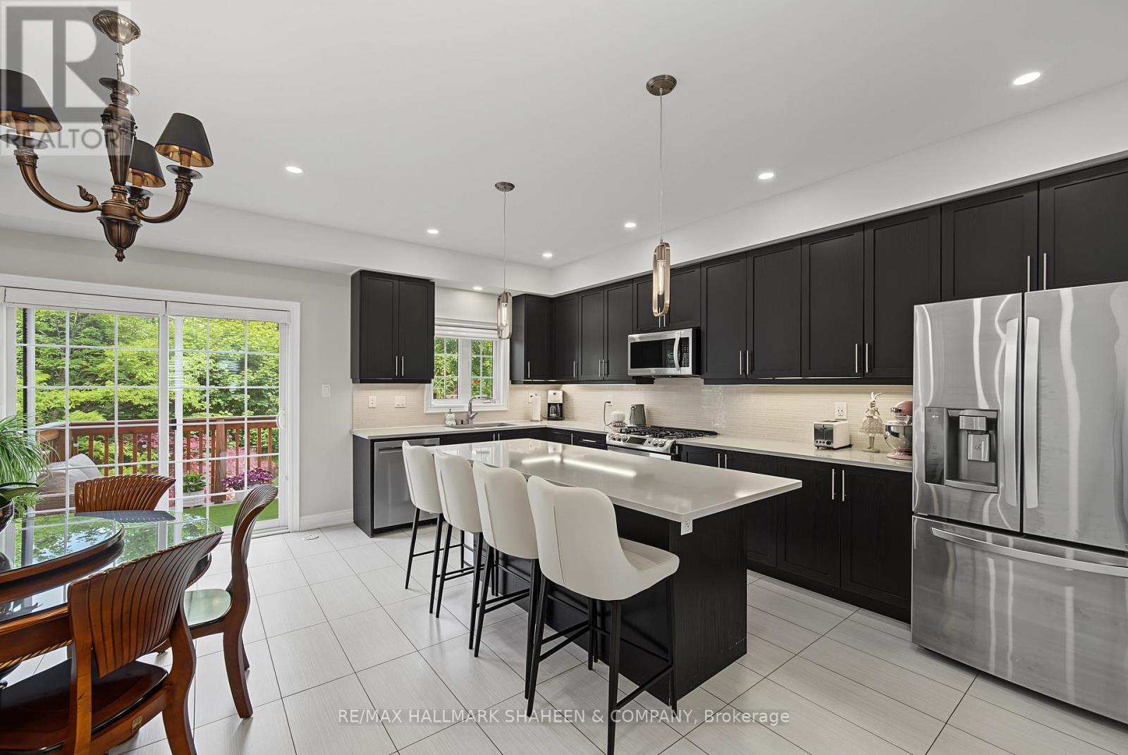 211 APPLETON COURT - 21