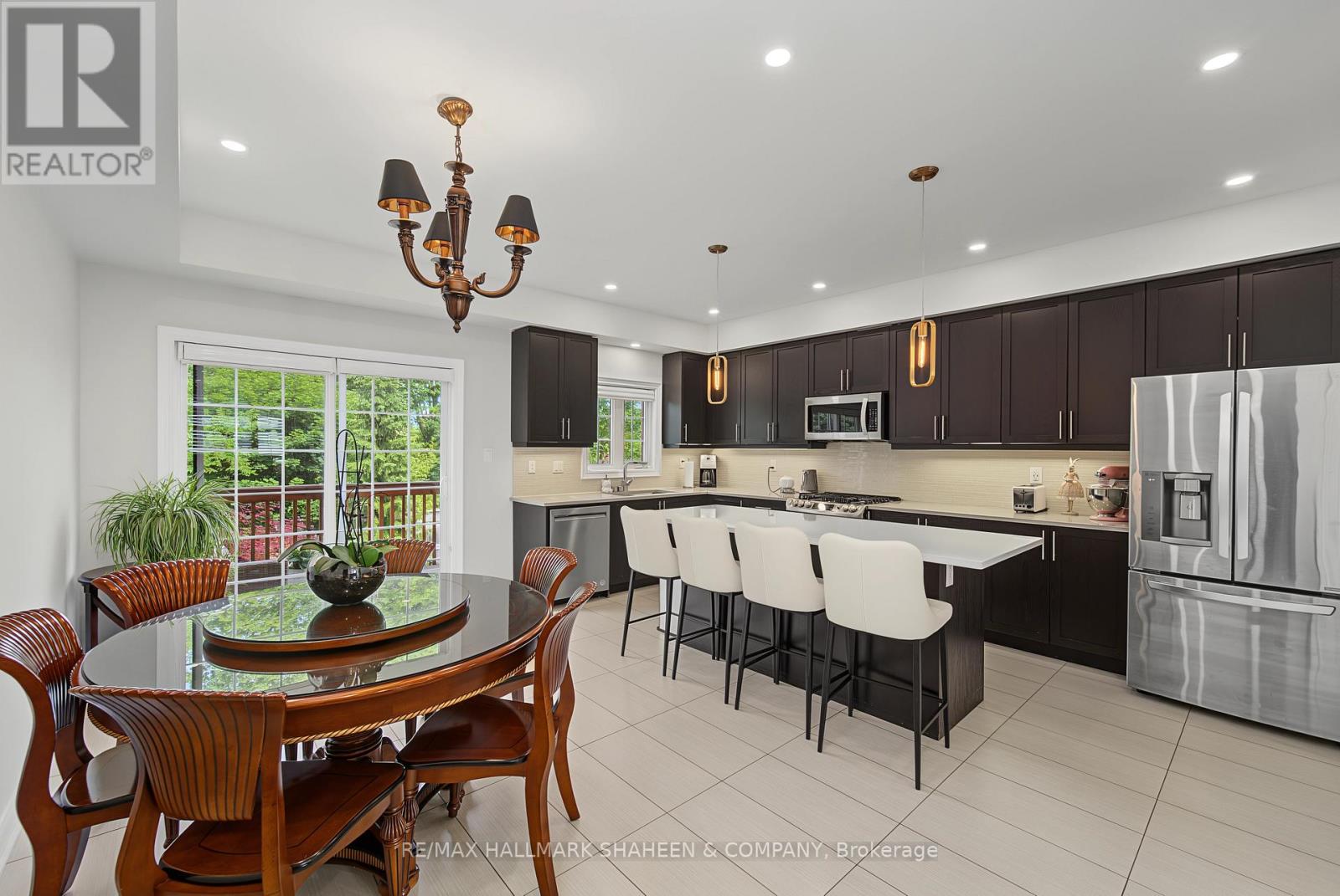 211 APPLETON COURT - 23