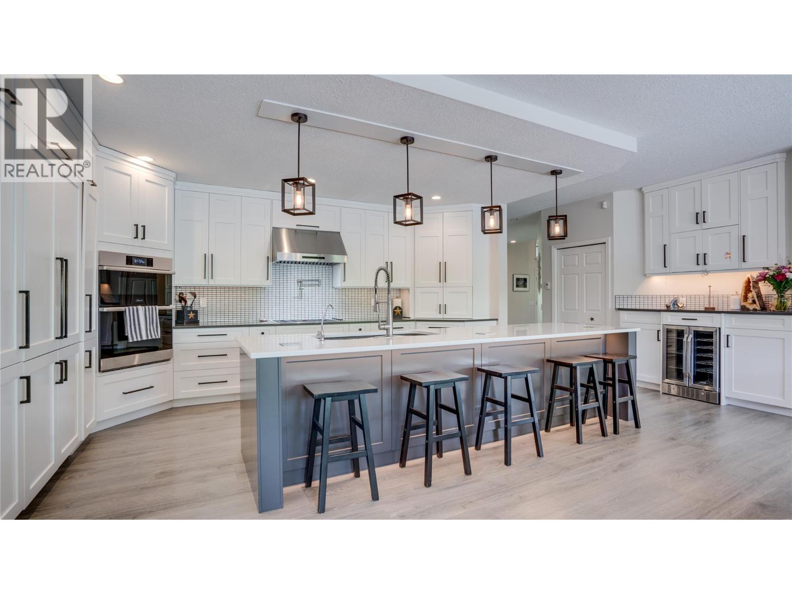 #1 6500 15th Avenue SW - Image 18