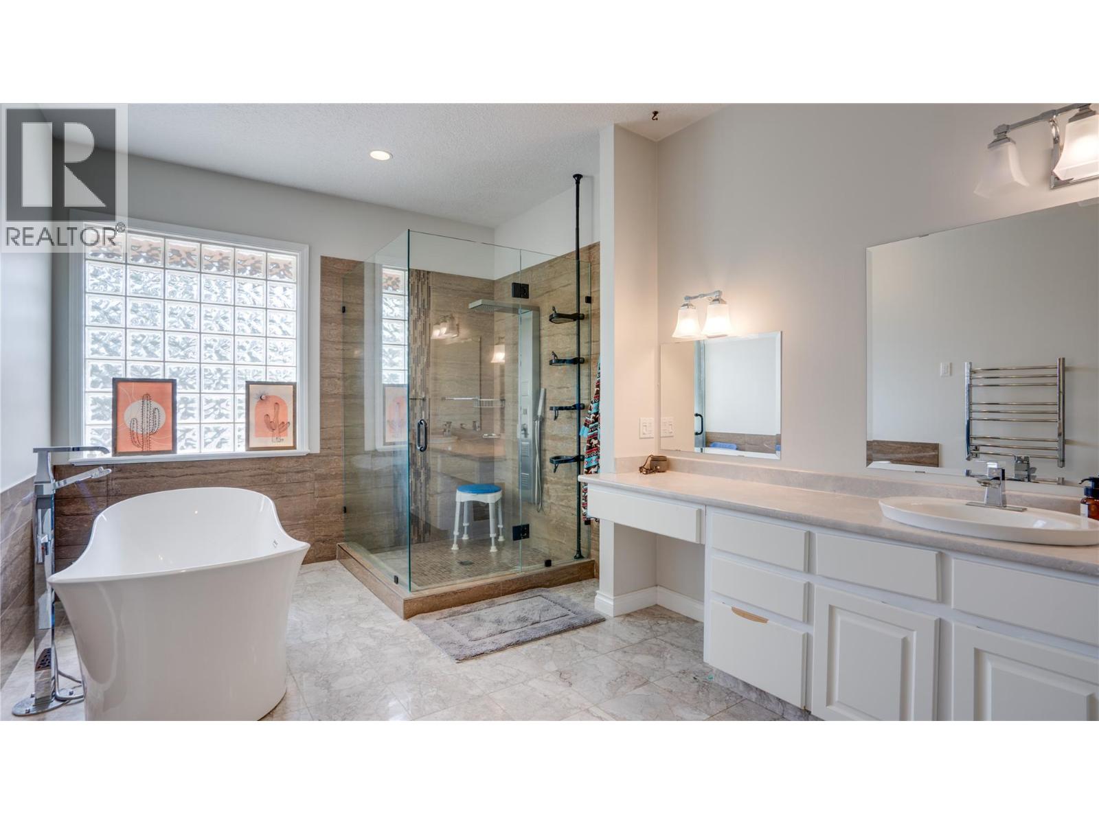 #1 6500 15th Avenue SW - Image 32