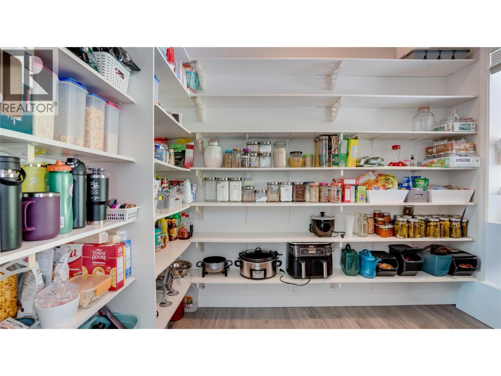 #1 6500 15th Avenue SW - Image 23
