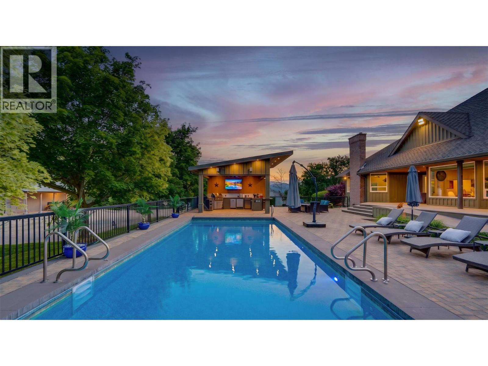 #1 6500 15th Avenue SW - Image 3