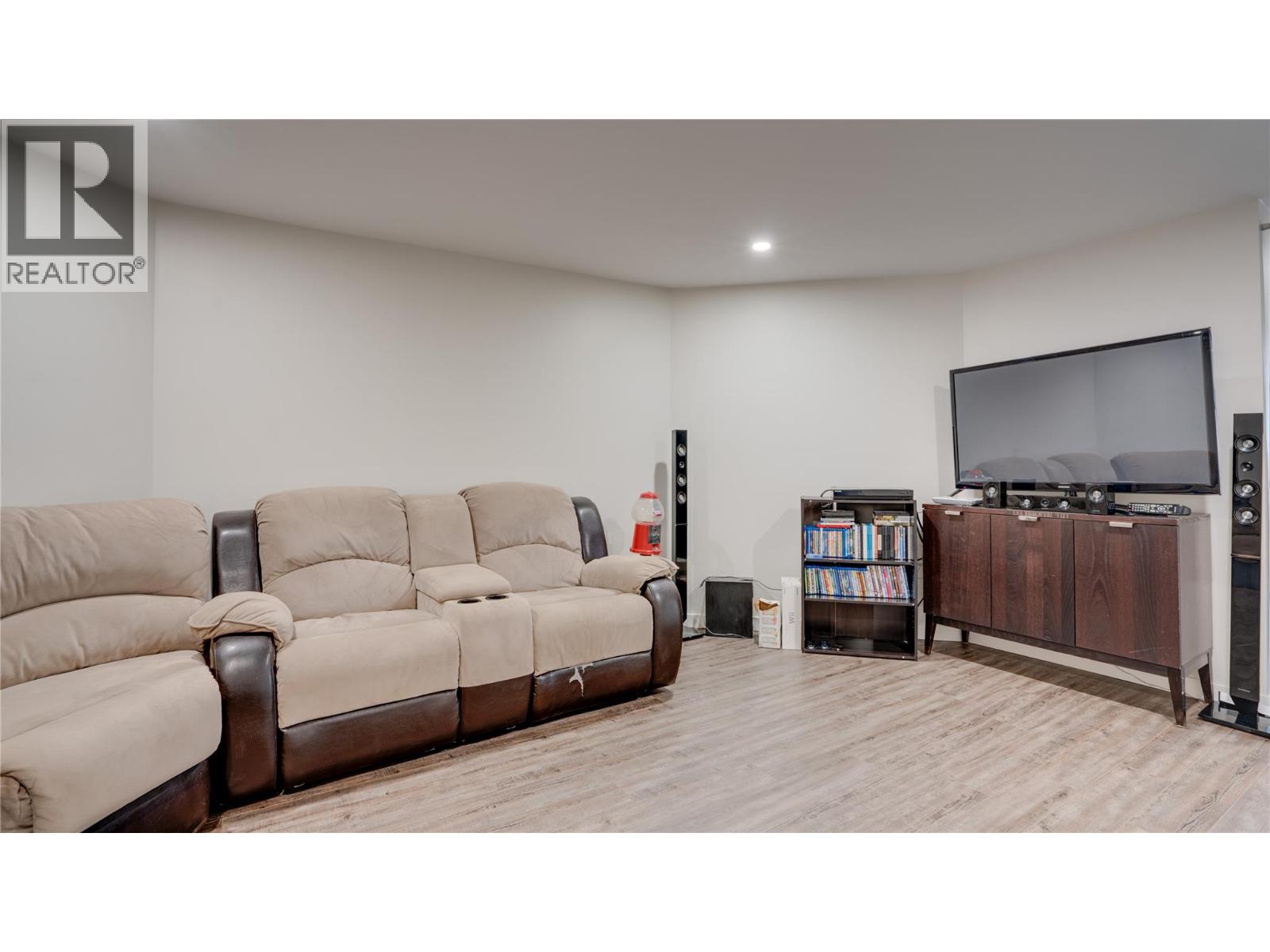 #1 6500 15th Avenue SW - Image 54