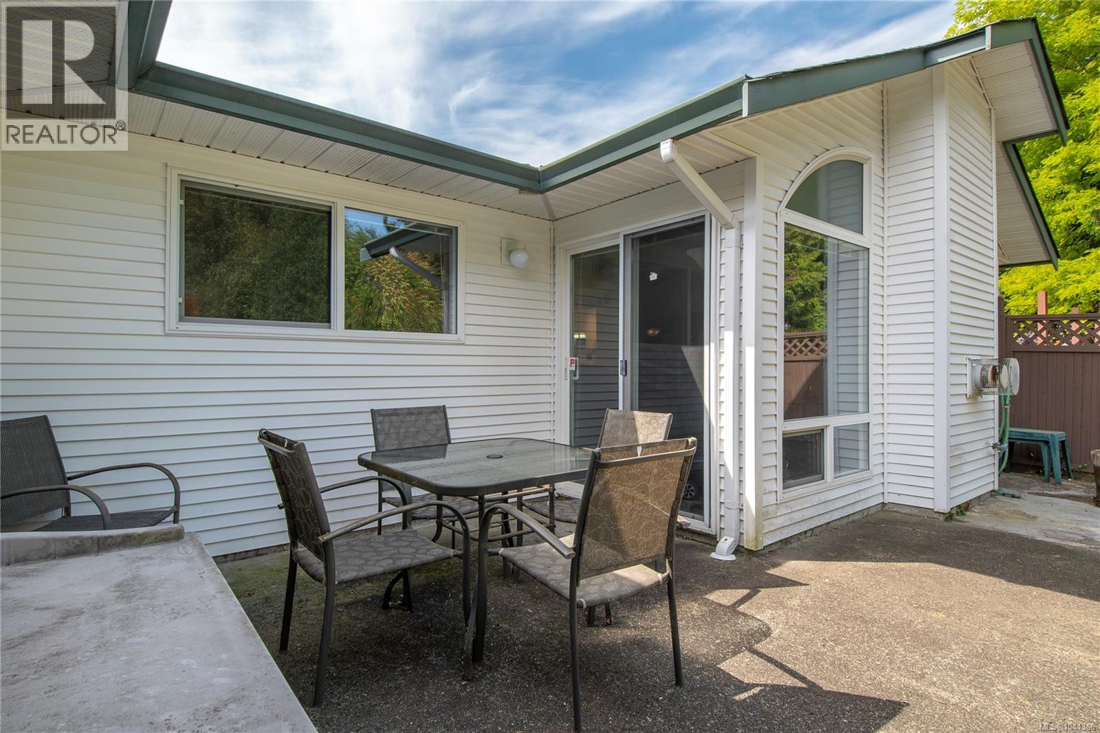 #18 396 Harrogate Rd - 28