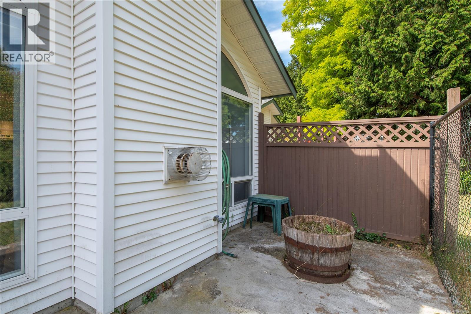 #18 396 Harrogate Rd - 30