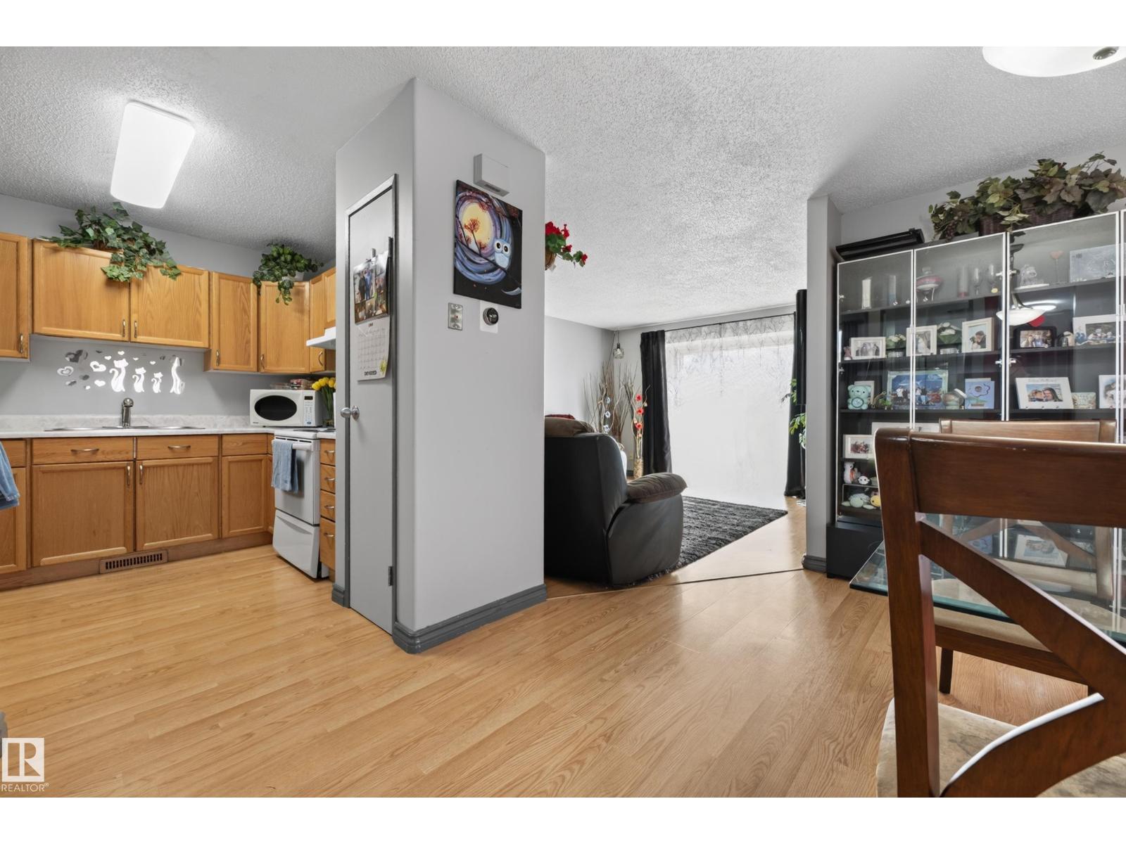 135 Hyndman CR NW — photo 10