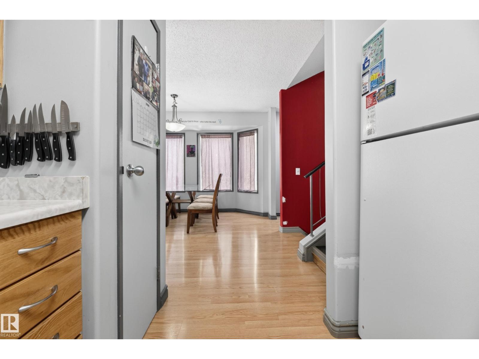 135 Hyndman CR NW — photo 12