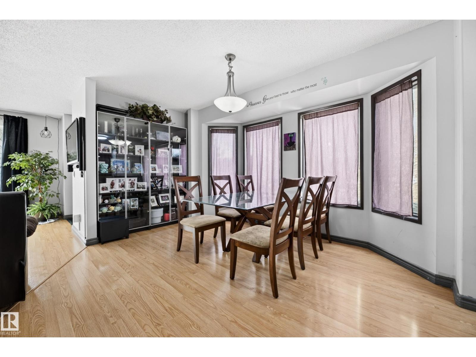 135 Hyndman CR NW — photo 14