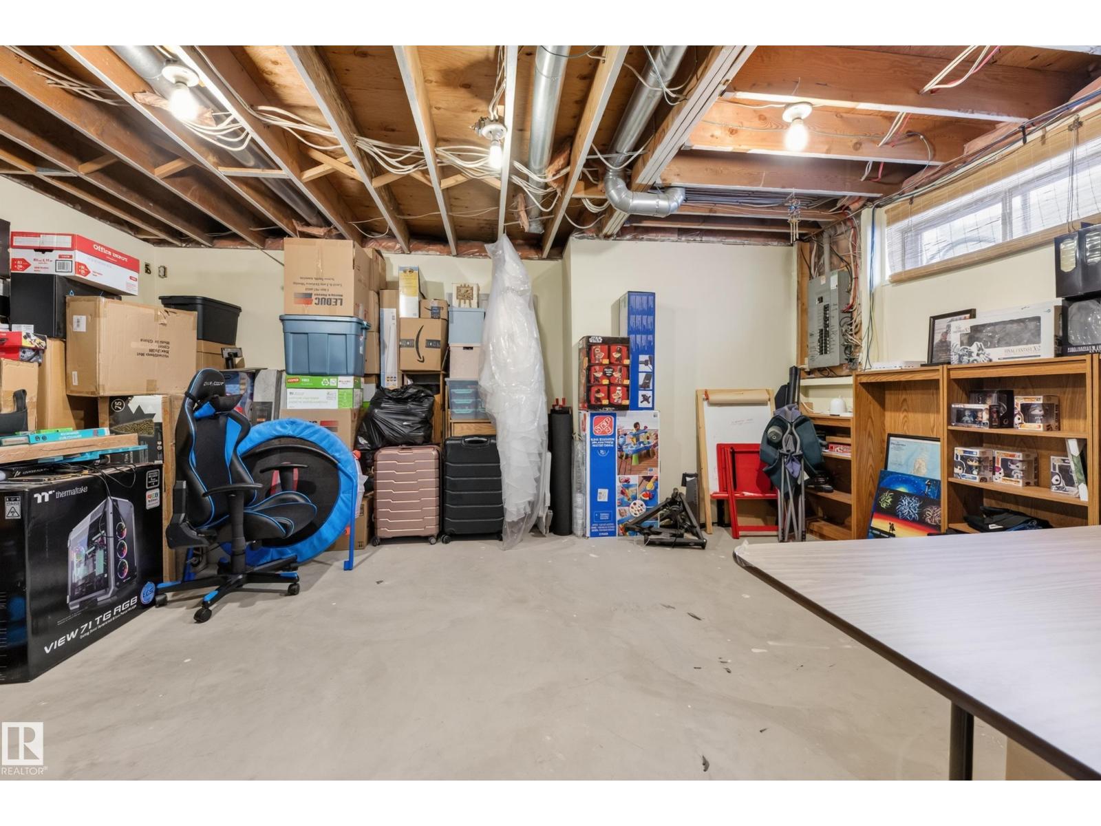 135 Hyndman CR NW — photo 30
