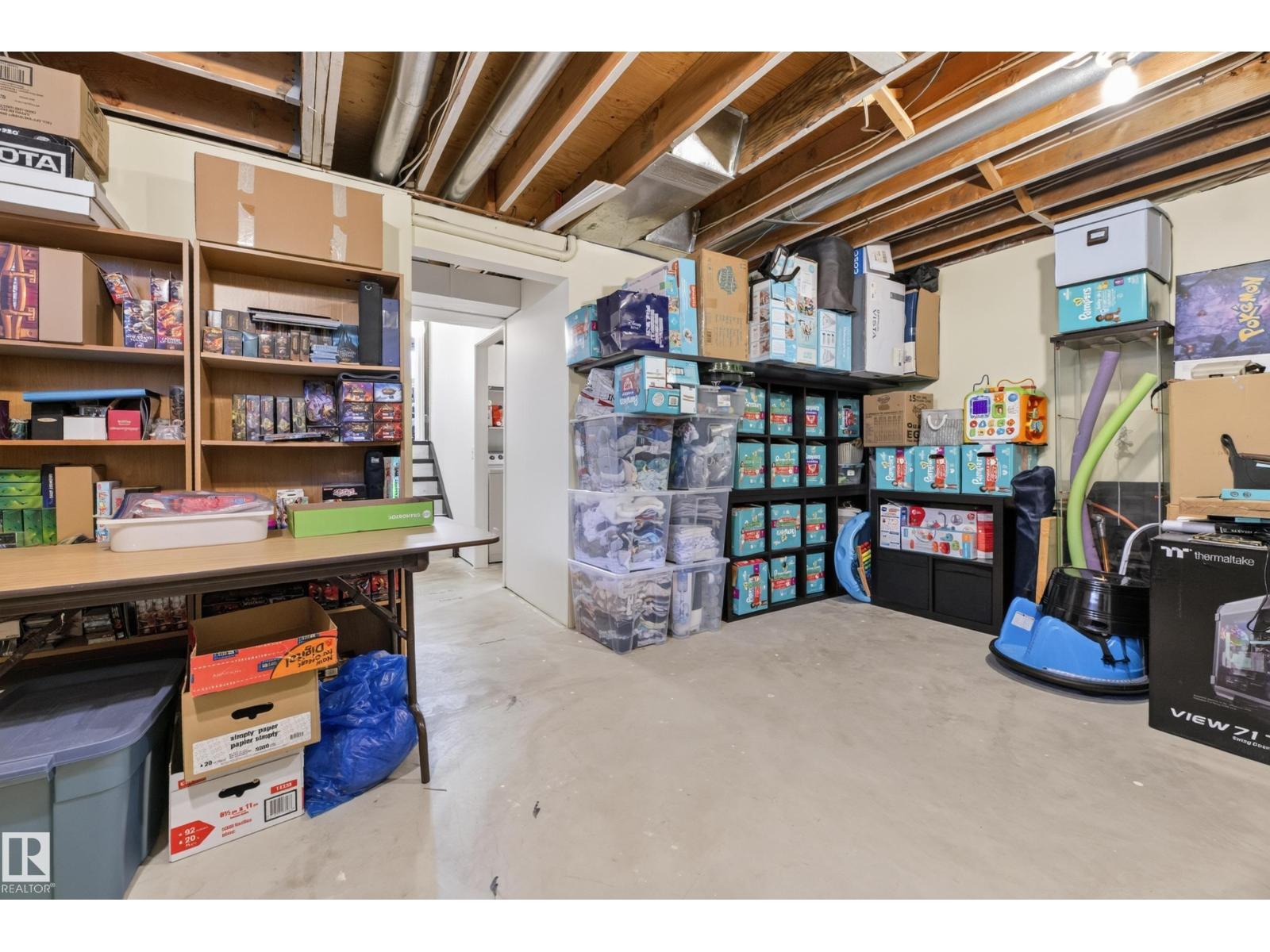 135 Hyndman CR NW — photo 31