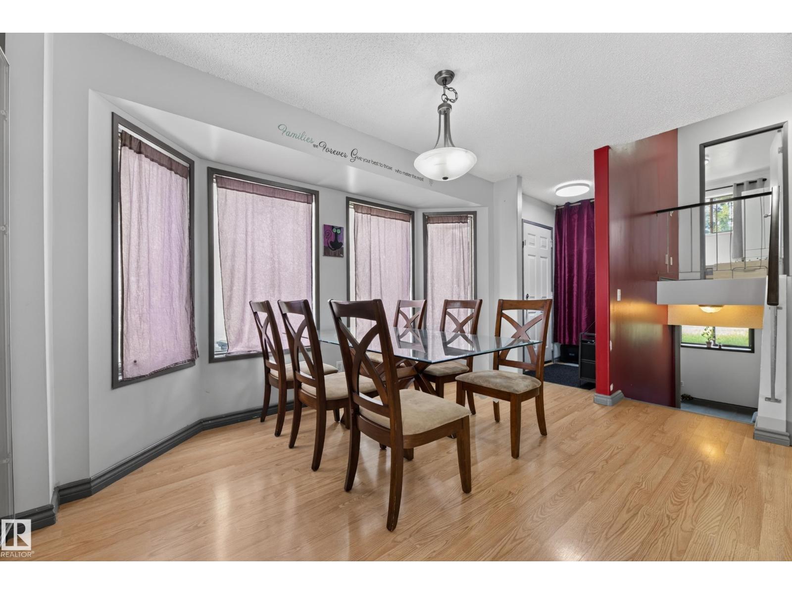 135 Hyndman CR NW — photo 8