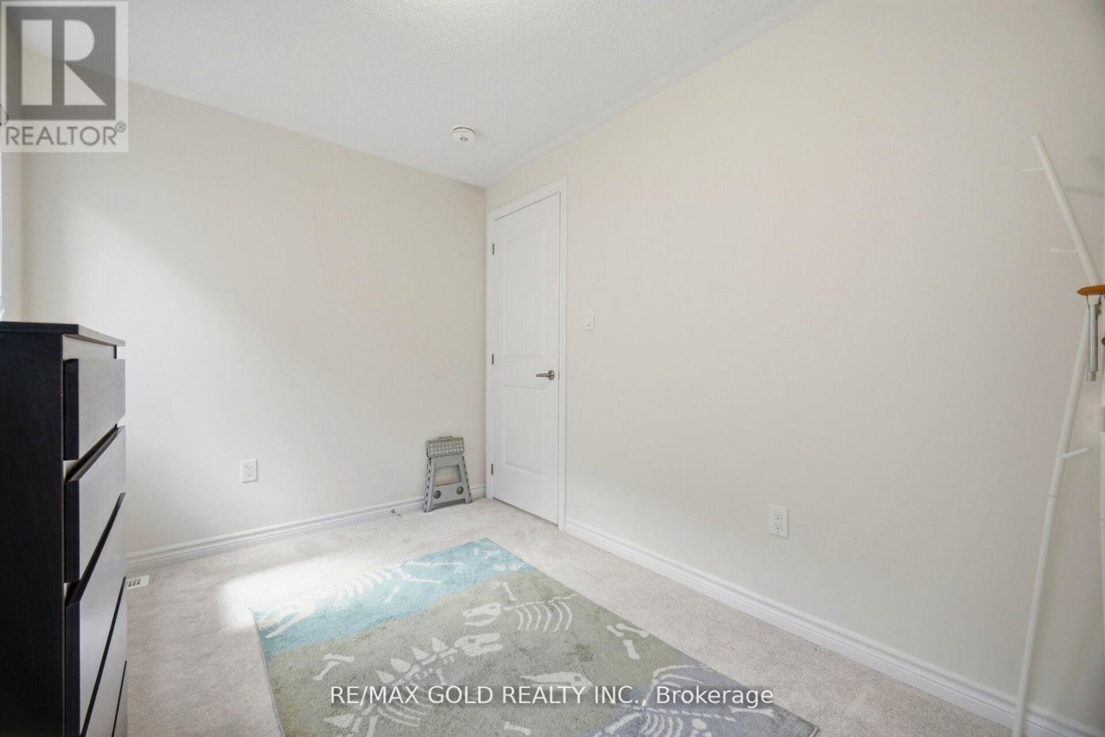 113 MOLOZZI STREET - 33