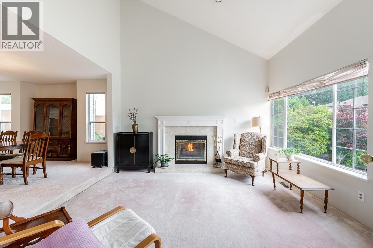 5 Bed, 4 Bath House for Sale in Coquitlam – 2917 KALAMALKA DRIVE, Coquitlam – MLS# R3135047 - Image 2