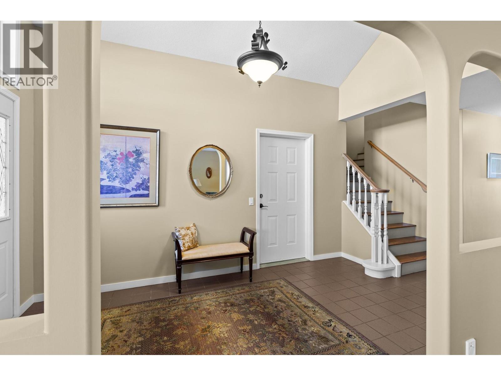 111 650 Lexington Drive, Kelowna