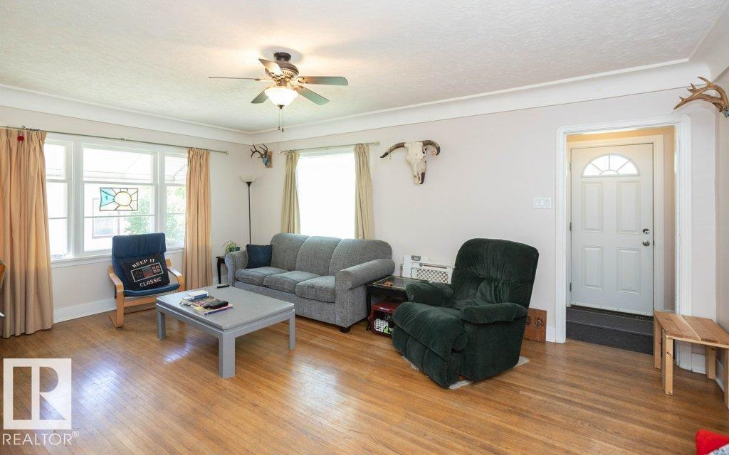5131 52 ST — photo 17