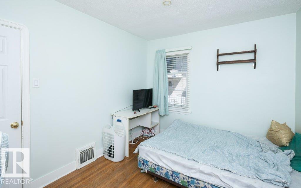 5131 52 ST — photo 36