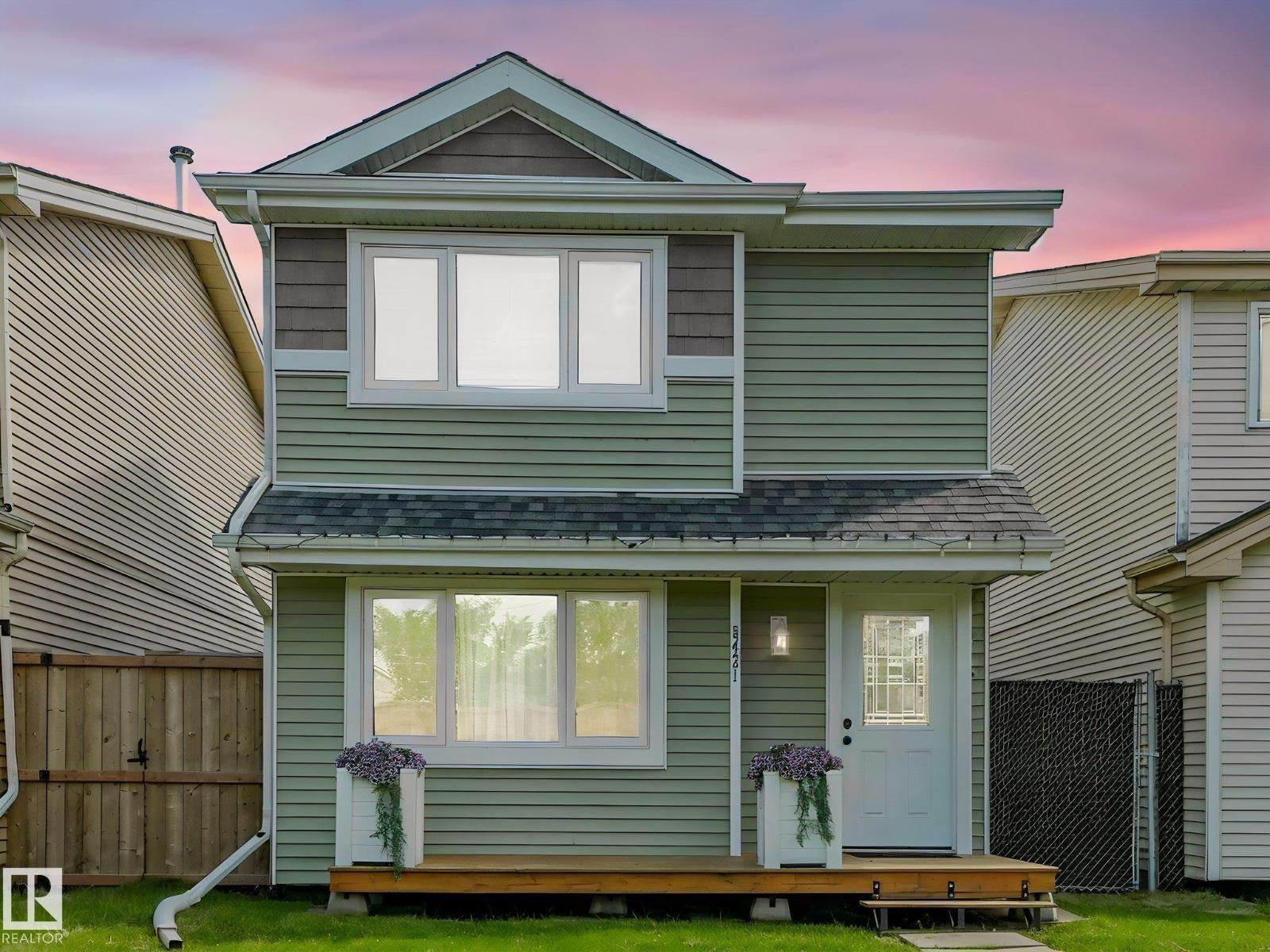 5421 22 AV NW - 1