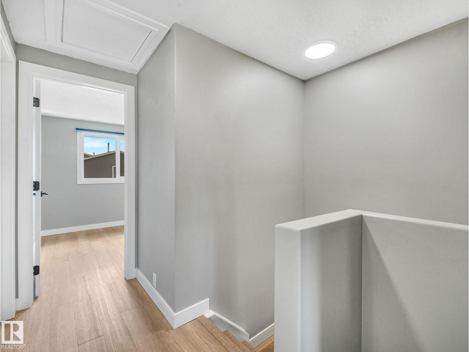 5421 22 AV NW - 26