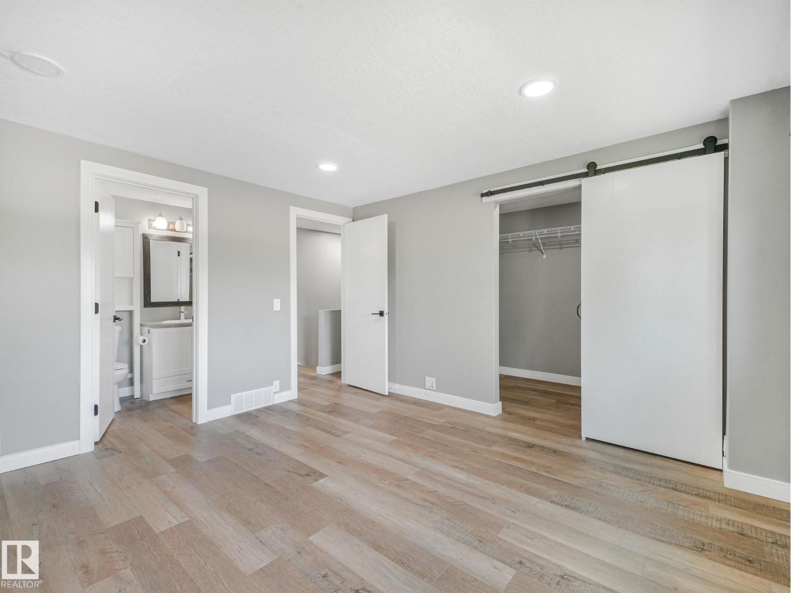 5421 22 AV NW - 29