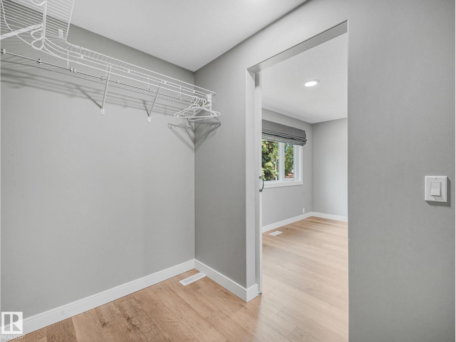 5421 22 AV NW - 32