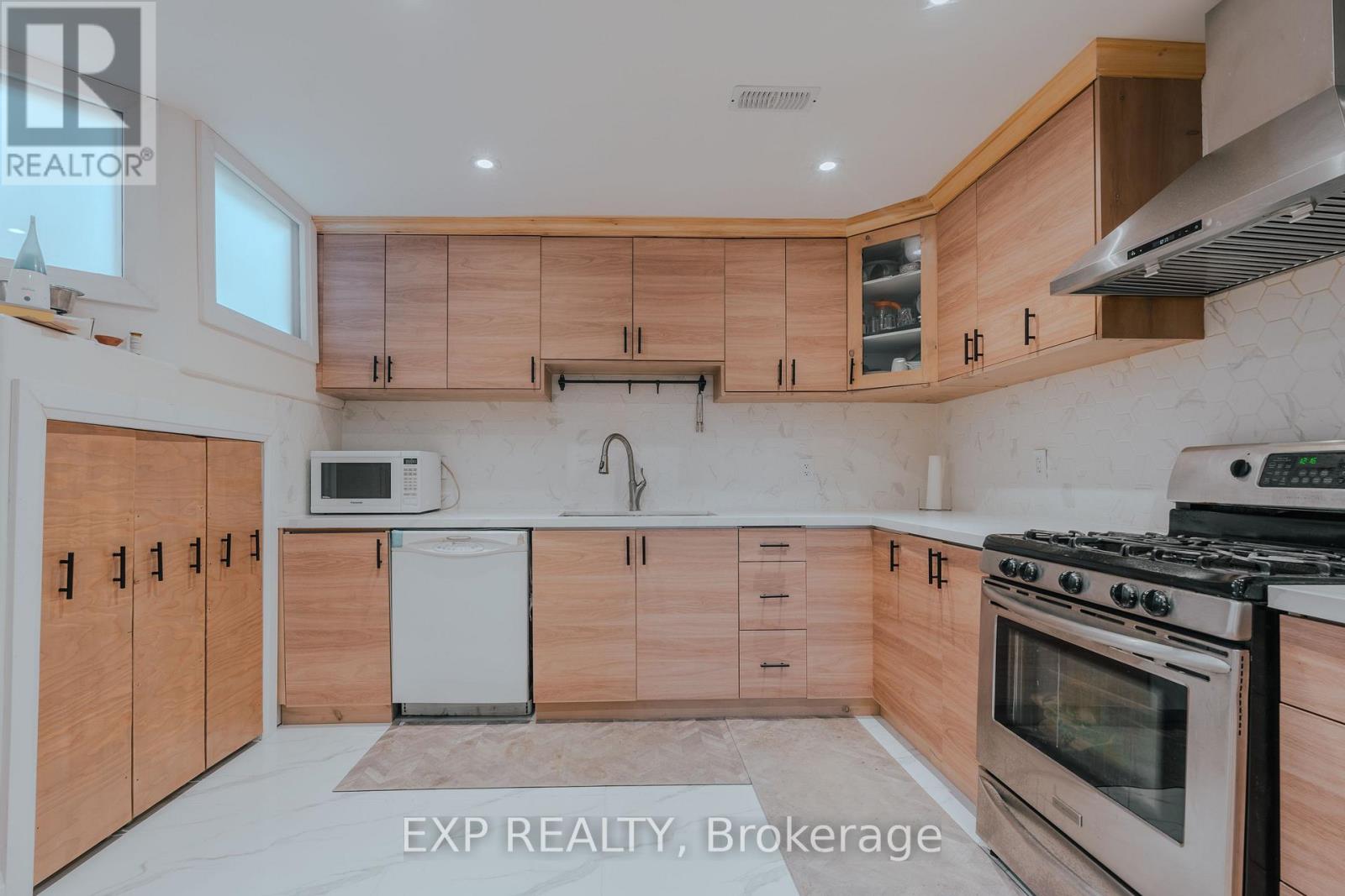3257 MONICA DRIVE - 42