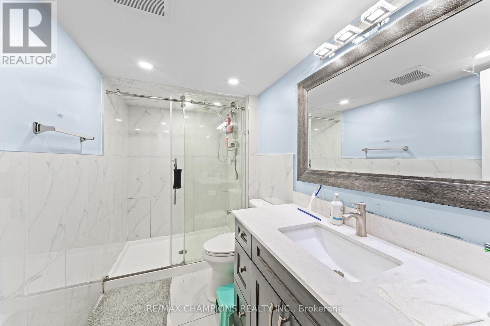 3 FIDDLENECK CRESCENT - 40