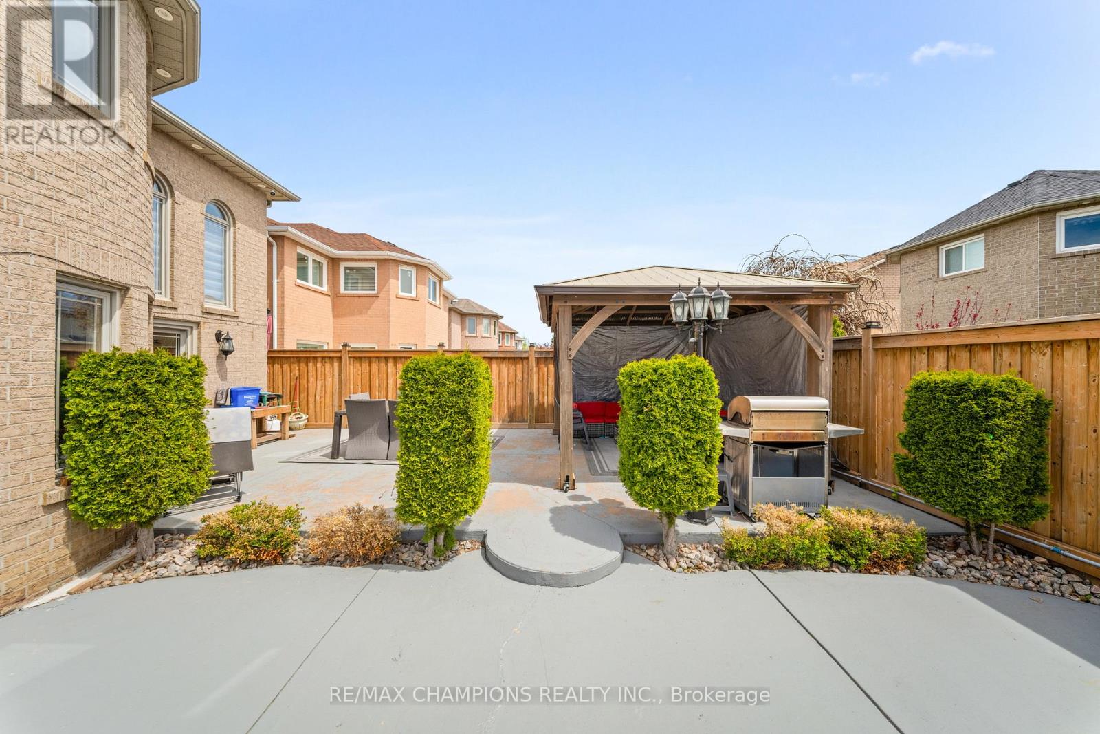 3 FIDDLENECK CRESCENT - 47