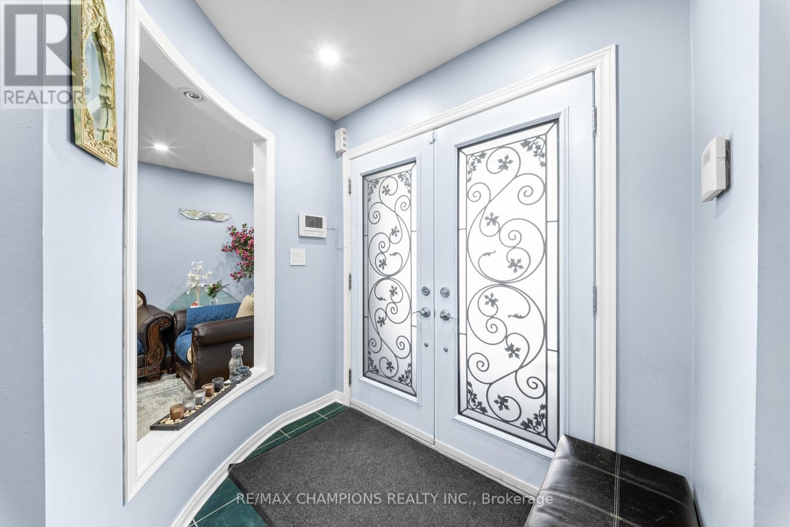 3 FIDDLENECK CRESCENT - 6