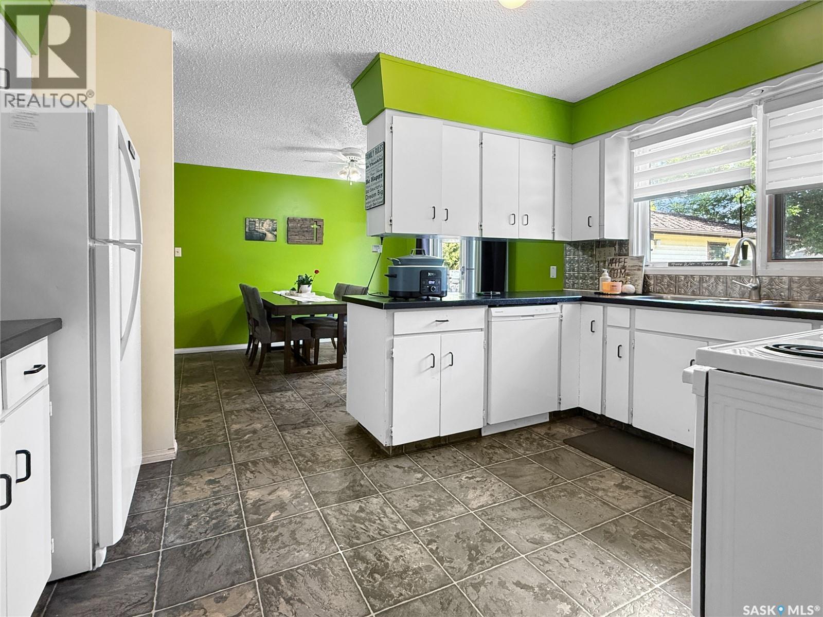 345 6th AVENUE SE - 10