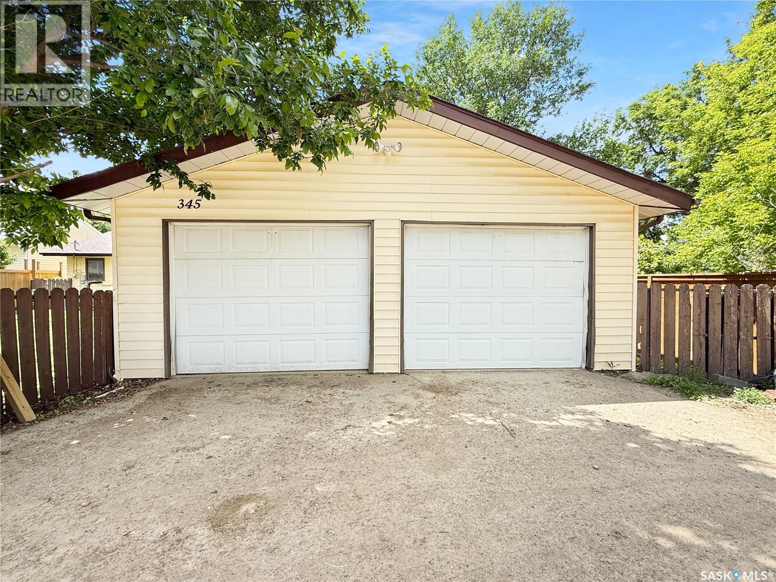345 6th AVENUE SE - photo 2
