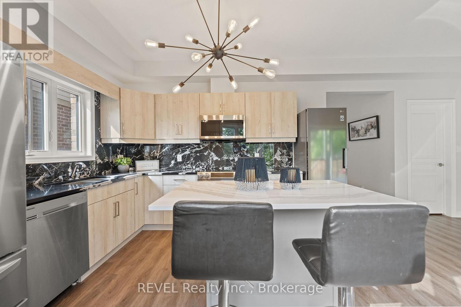 26 CROW STREET - 19