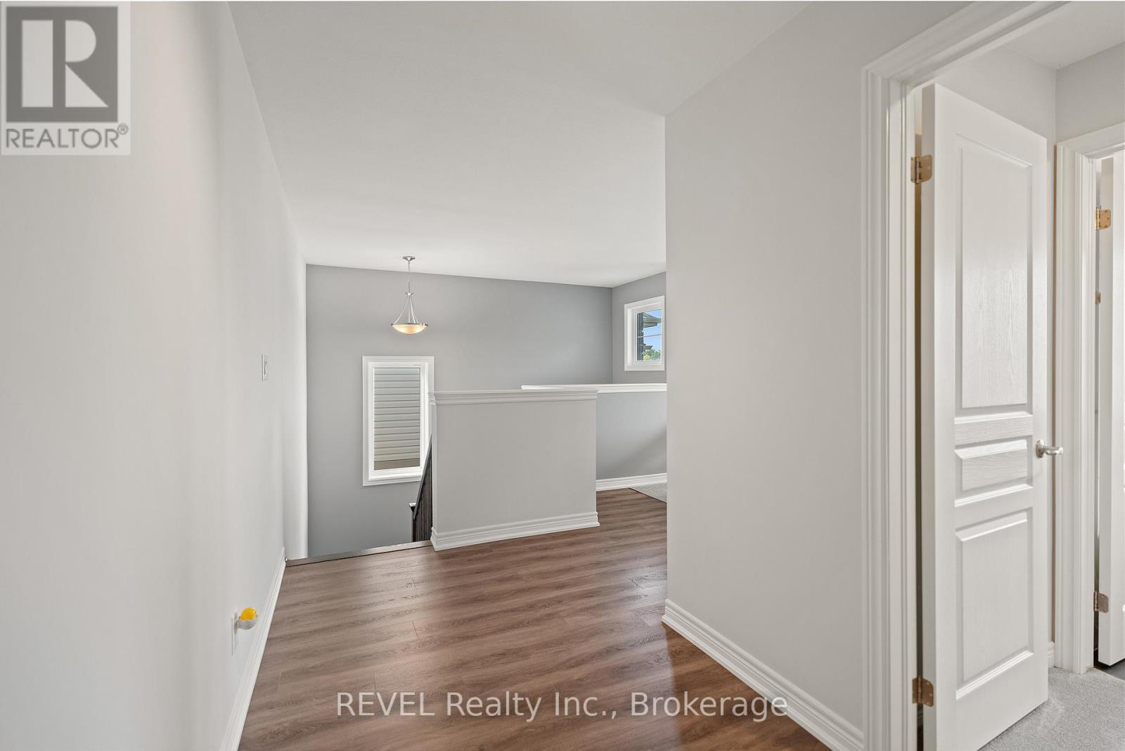 26 CROW STREET - 25