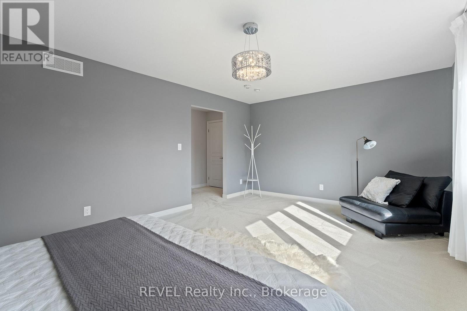 26 CROW STREET - 28