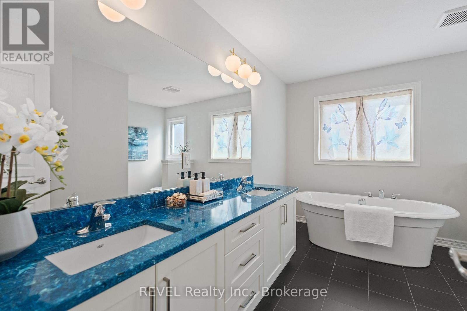 26 CROW STREET - 29