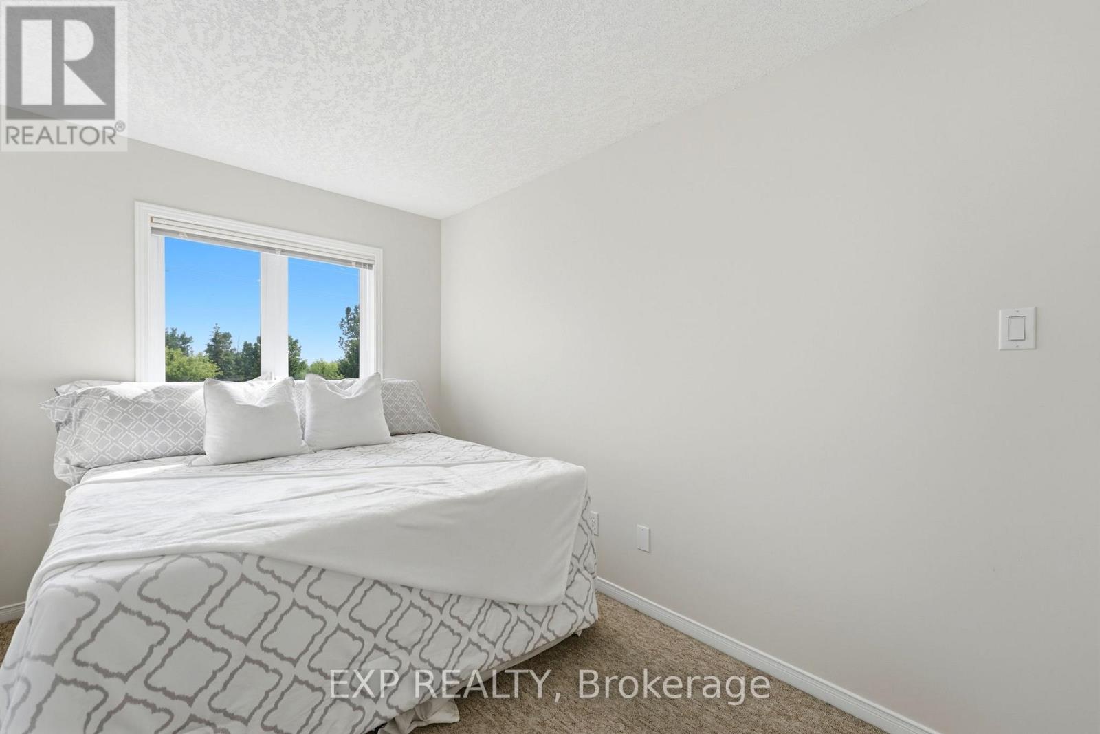 #3 601 COLUMBIA FOREST BOULEVARD - 24