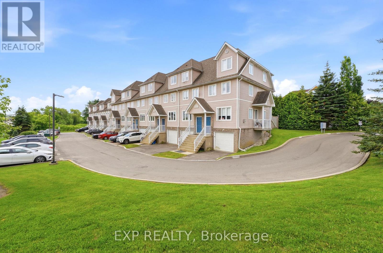 #3 601 COLUMBIA FOREST BOULEVARD - 32