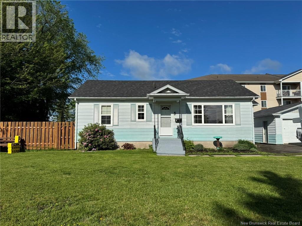 5 Wentworth Drive - 2